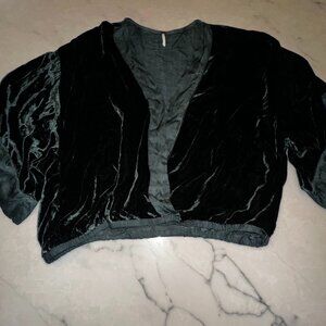 YFB Women's Black Velvet Open Front Kimono-Style Cardigan Size L